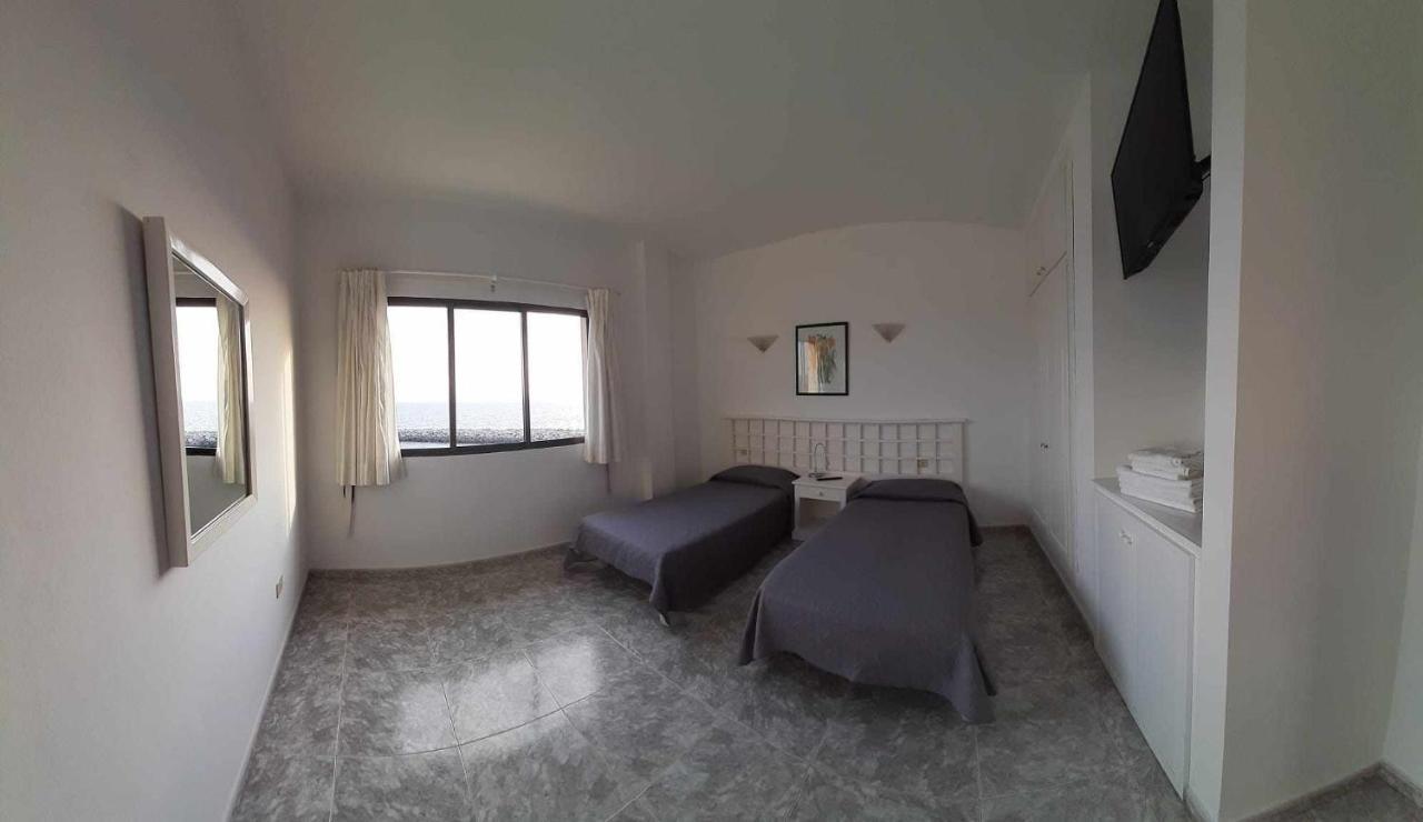 Vv 119 En Primera Linea De Mar Apartment La Restinga Luaran gambar